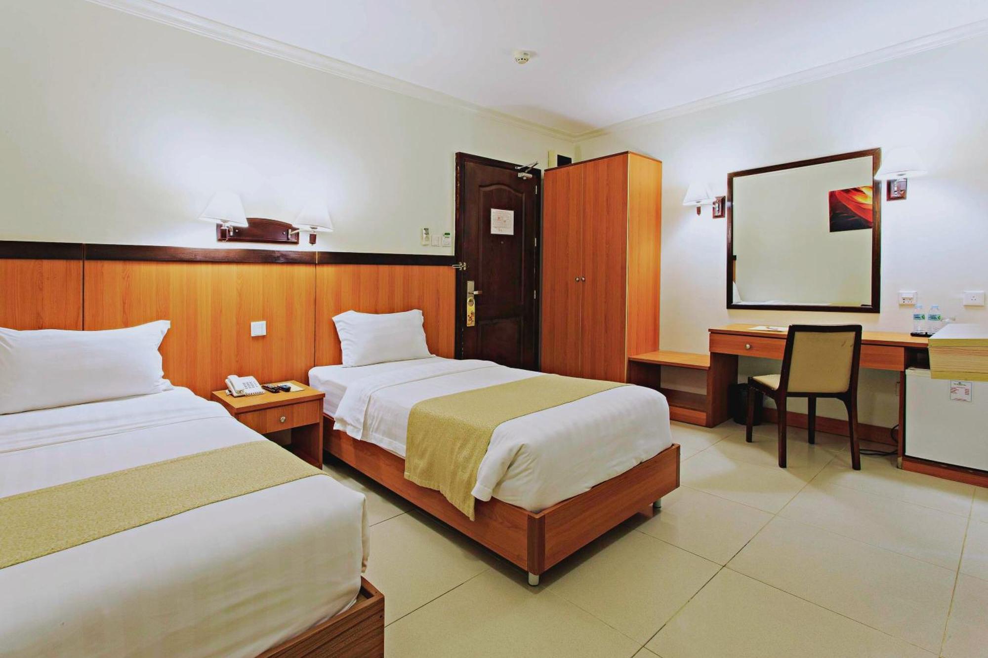 The Orchard Cebu Hotel & Suites Powered By Cocotel Exterior photo