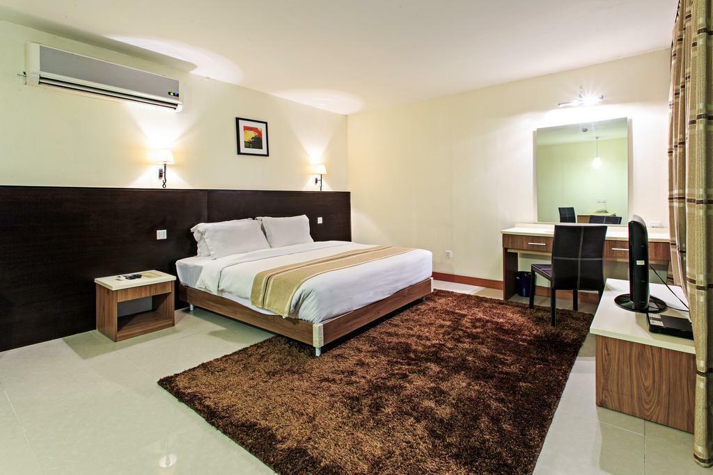 The Orchard Cebu Hotel & Suites Powered By Cocotel Exterior photo